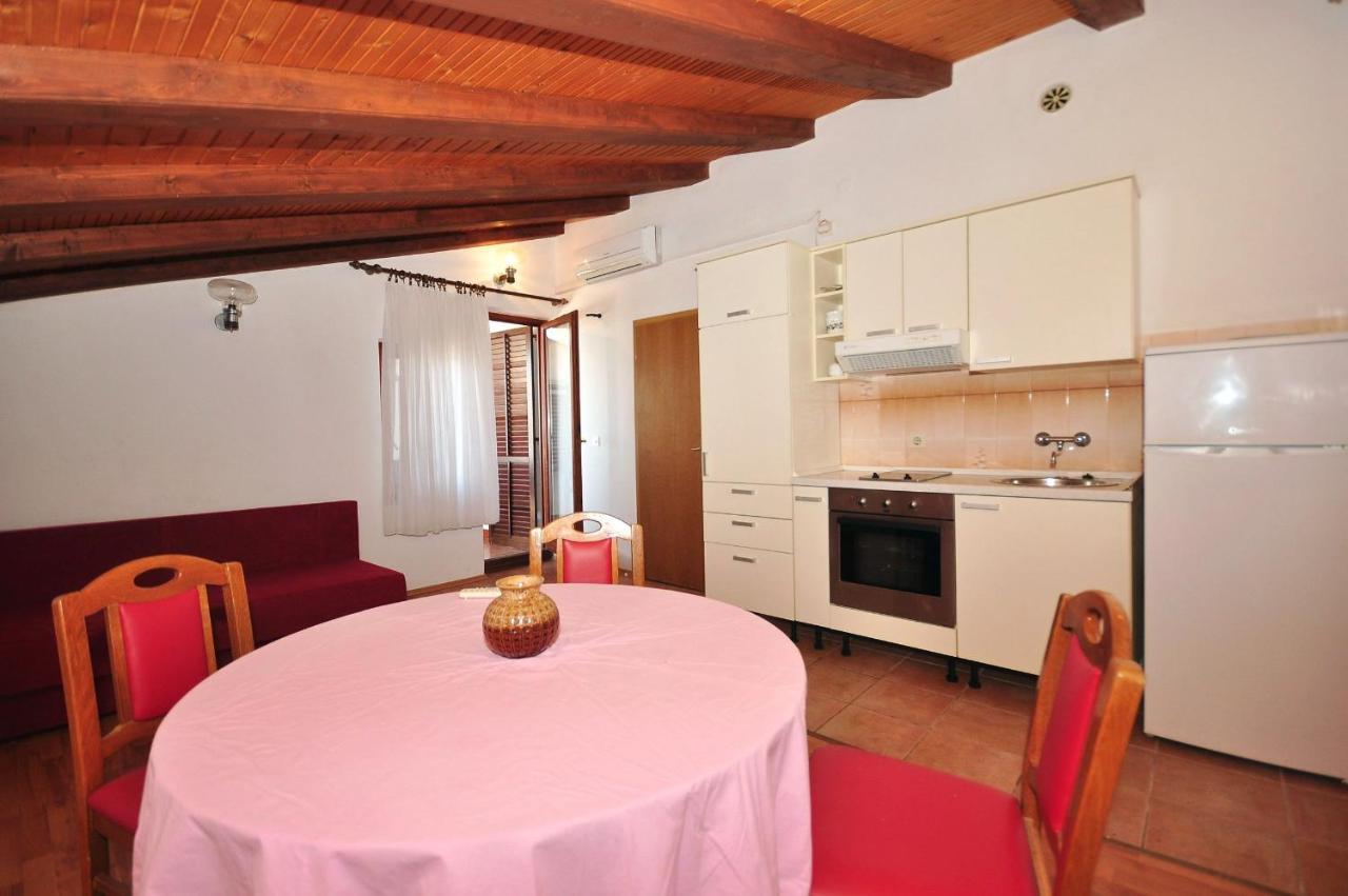 Apartments Marin Novalja Zewnętrze zdjęcie